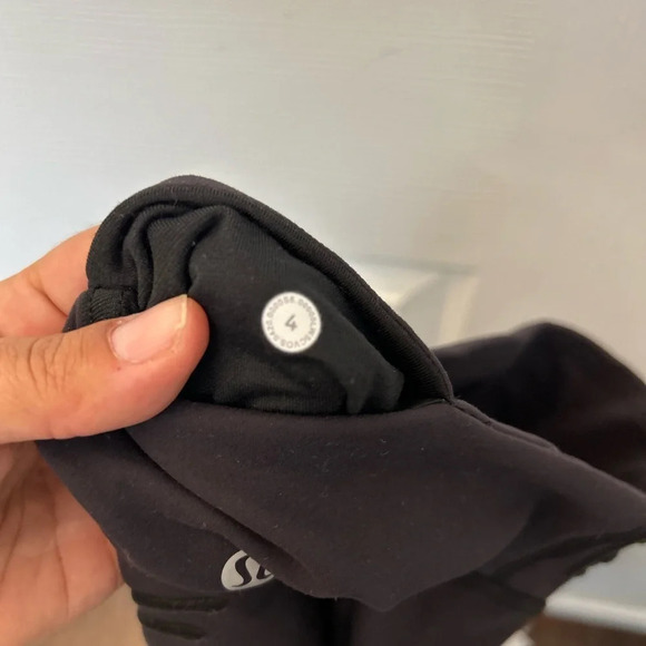 Lululemon Get in Line Super-High-Rise tight 28” size 4 black - Picture 8 of 8